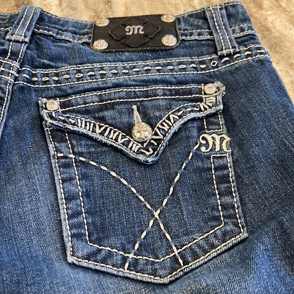 Awesome Miss Me Bermuda Shorts - Picture 2 of 5